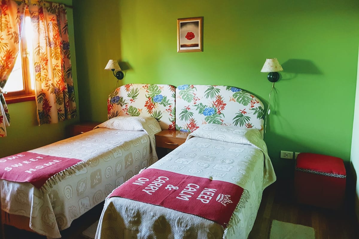 Cabaña, 2 habitaciones | 1 dormitorio, wifi gratis, ropa de cama