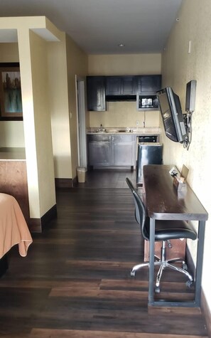 Suite, 1 cama King size, para no fumadores, cocineta | Microondas