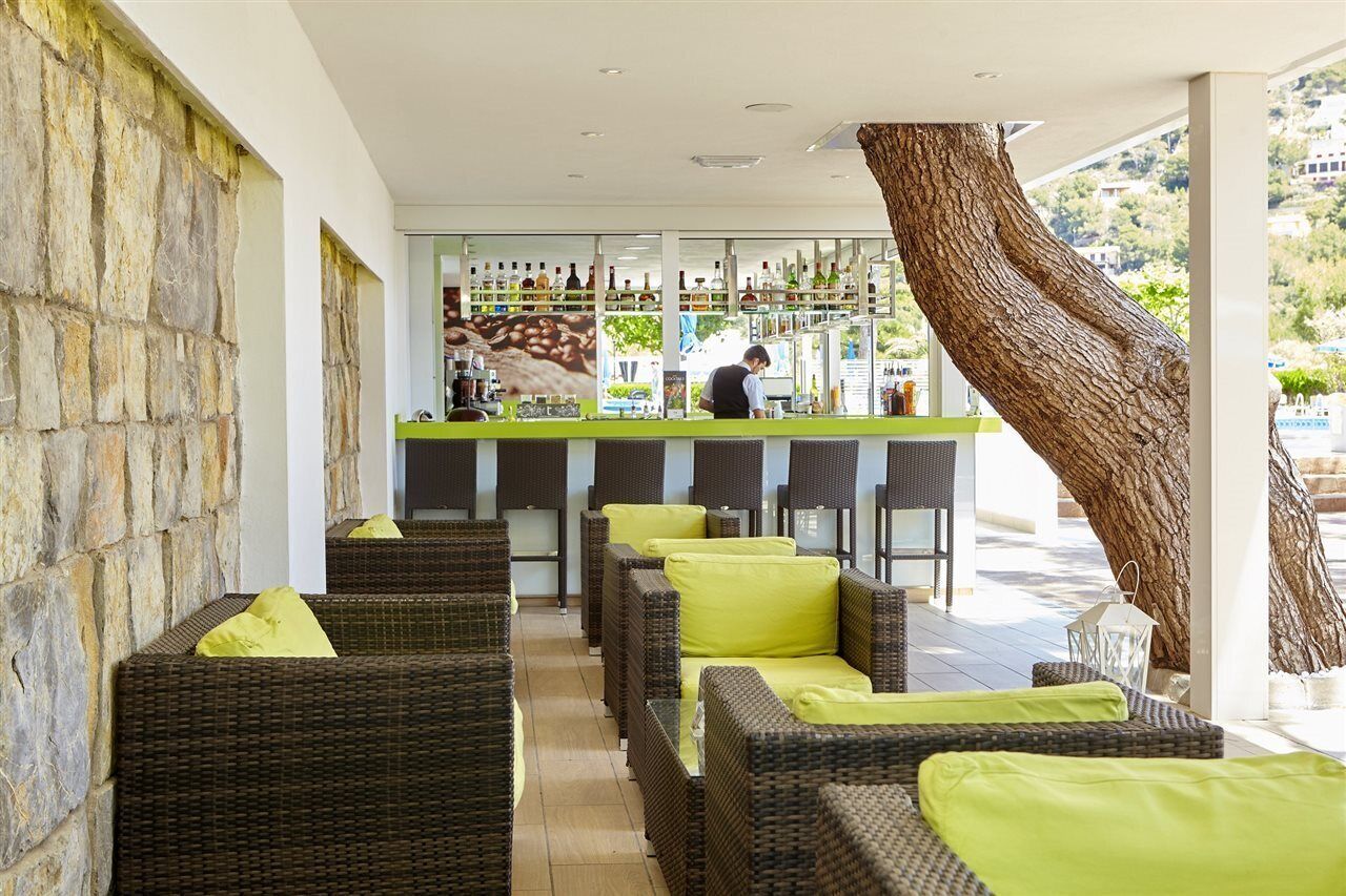 Bar (en el alojamiento)