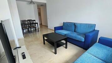 Apartment, 1 Bedroom, Private Bathroom | Living area