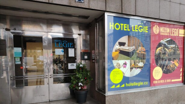 Unclassified image, 1 of 51, button - Legie (Prague)