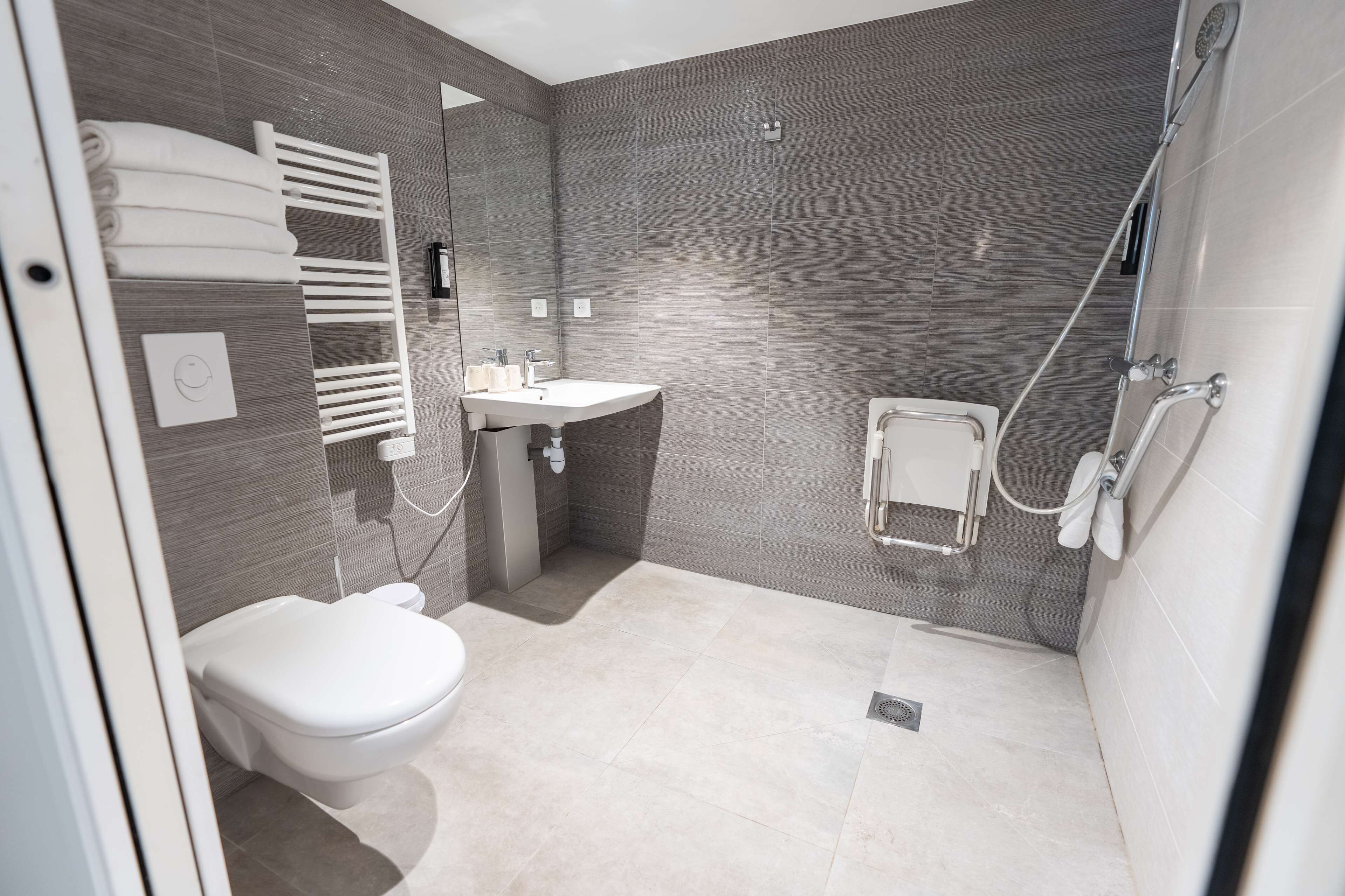 superior apartment, 1 bedroom | bathroom | shower, rainfall showerhead, eco-friendly toiletries, towels