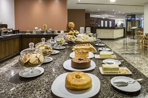 Desayuno buffet incluido todos los días 