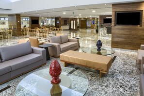 Lobby sitting area - Marante Executive Hotel (Recife)