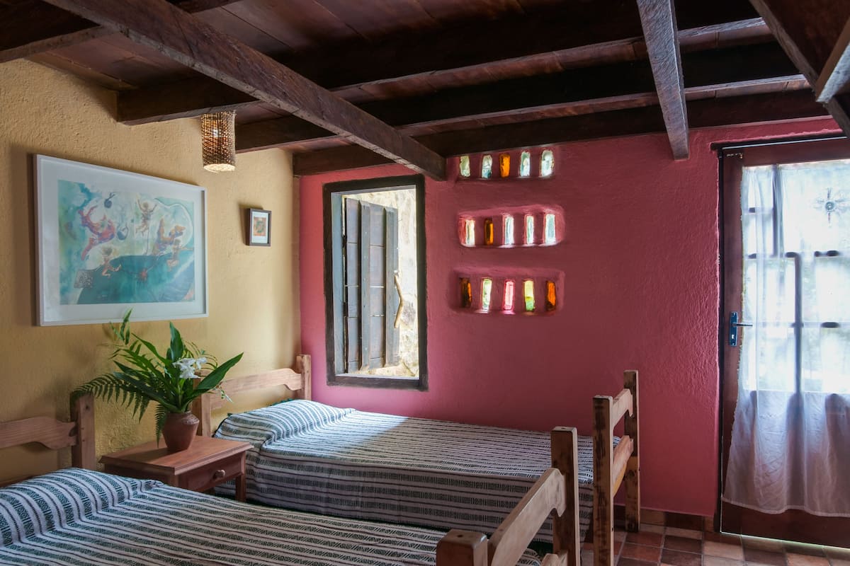 Quarto (Quintuplo) | Frigobar, Wi-Fi de cortesia, roupa de cama