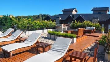 Sundeck