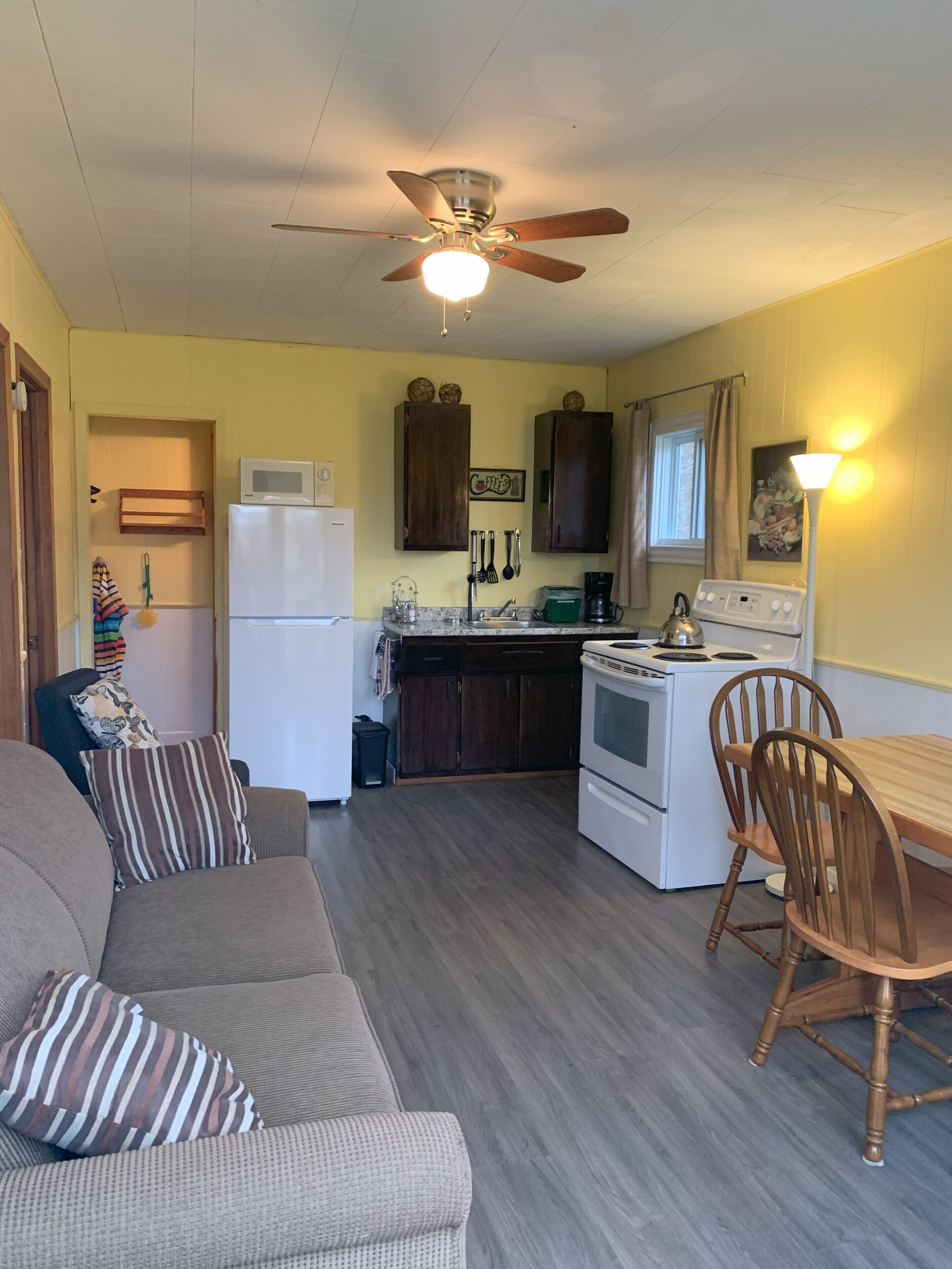 Family Cottage, 2 Bedrooms, Courtyard View | Private kitchen | Full-size fridge, microwave, oven, coffee/tea maker