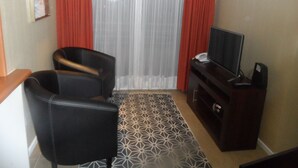 Căn hộ Tiêu chuẩn, 3 phòng ngủ | Khu phòng khách