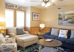 Standard Apartment, 1 Queen Bed with Sofa bed | Living area | TV - Courtyard Villas on Silver Lake Harbor (Ocracoke)