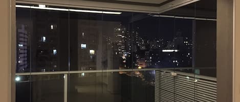 Studio, 1 Tempat Tidur Double, lemari es & microwave | Balkon