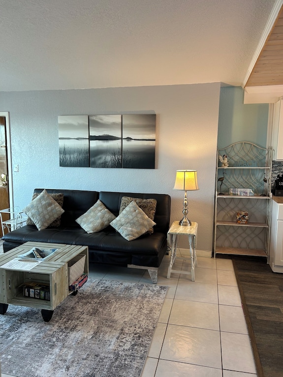 Gulf Views From Your Large Private Sundeck ~ Beachside 2br Condo With Pool. 1106 - St. Pete Beach, FL