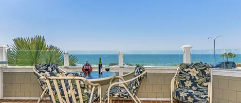 تناول الطعام بالخارج