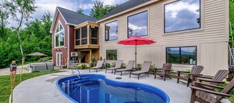 NEW - Sleeps 16, Views, Pool, Hot Tub, Theater