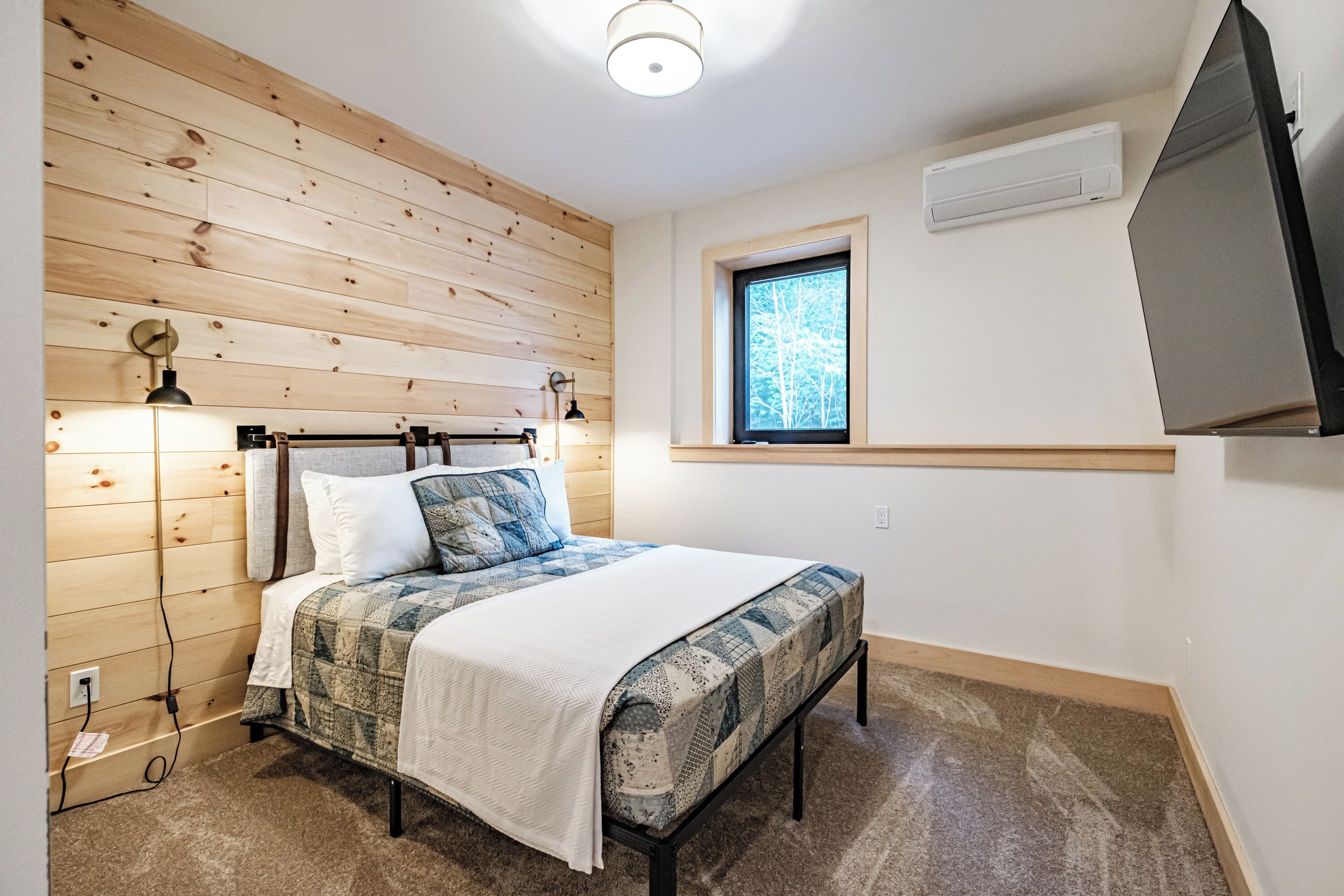 7 bedrooms, desk, iron/ironing board, free WiFi