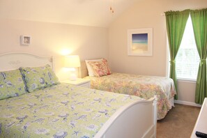 2 عدّة غرف نوم ومكواة/لوح كي وواي فاي وملاءات أسرّة