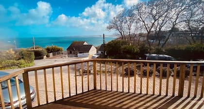 Schöne Ferienhaus , fantastische Lage und eine schöne Aussicht auf das Meer