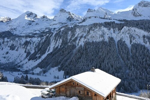 Chalet de charme rénové 4*, Grand Bornand, 205m2, proche des pistes de ski