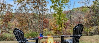 Whispering Hills - Private Couples Retreat | Pet-Friendly | Wifi | Fire Pit