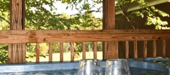 Whispering Hills - Private Couples Retreat | Pet-Friendly | Hot Tub | Wifi | Fire Pit