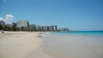Beach nearby, sun loungers, beach towels