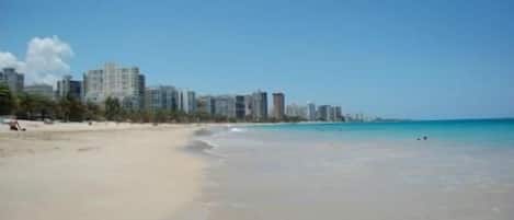 Beach nearby, sun-loungers, beach towels