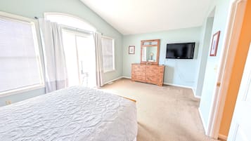 3 bedrooms, iron/ironing board, travel cot, WiFi