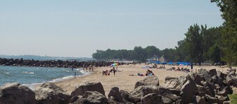 Spacious Marblehead Condo with Outdoor Pool, Game Room, Family-Friendly, Sleep12