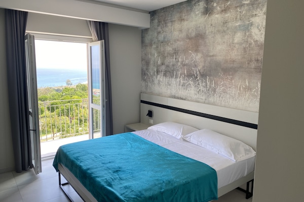 Frette Italian sheets, premium bedding, down duvets, memory-foam beds