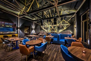 Daily buffet breakfast for a fee - Blossom House Beijing Houhai (Beijing)