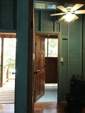 Romantic Double or Twin Room, Lanai, Garden Area | Bathroom | Shower, free toiletries, towels