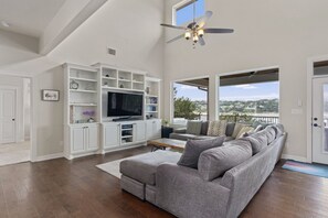 Smart TV, Netflix, DVD player, table football