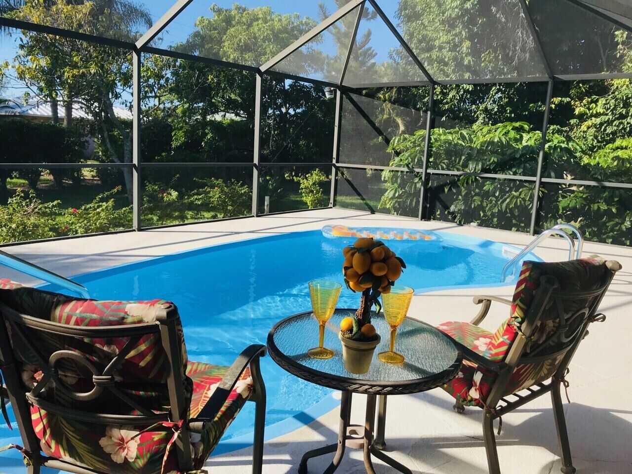 The Lazy Lanai, 3 bedrooms, 2 bath, private Pool, sleeps 6