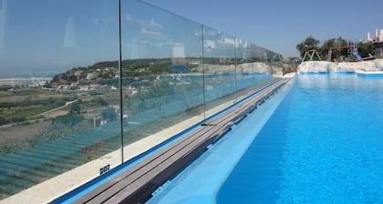 Superbe villa pour familles avec enfants / tout-petits, piscine chauffée et clÎturée, vues magnifiques