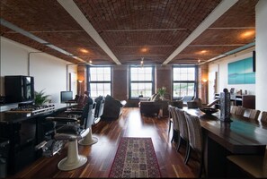 Interior - Luxury loft apartment by the River Clyde (Port Glasgow)