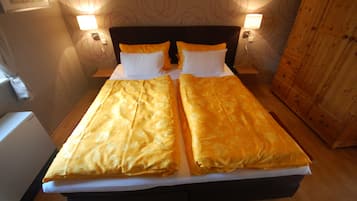 2 bedrooms, iron/ironing board, travel crib, free WiFi