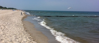 Whirlpool, Fireplace,SAUNA,SKY TV, Terrace&Grill,Fireplace,Rain shower