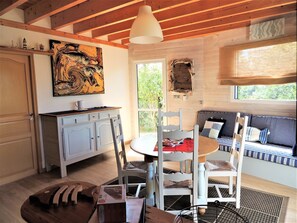 TV - 🏠 ind spacieuse , plages, proche d'ETEL 2 belles chambres vue mer étage (Erdeven)