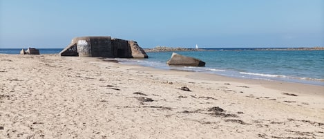 Beach nearby, sun loungers