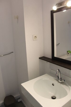 Bathroom - Seasonal rental in the Gulf of Morbihan (Vannes)