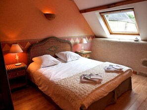 4 soverom, strykejern/-brett og wi-fi (inkludert)