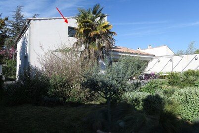 LOFT IN THE HEART OF THE VILLAGE, IN THE COUNTRY, 10MN FROM AIX