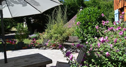 Independent lodging in a huge private park in Ribeauville