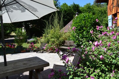 Independent lodging in a huge private park in Ribeauville