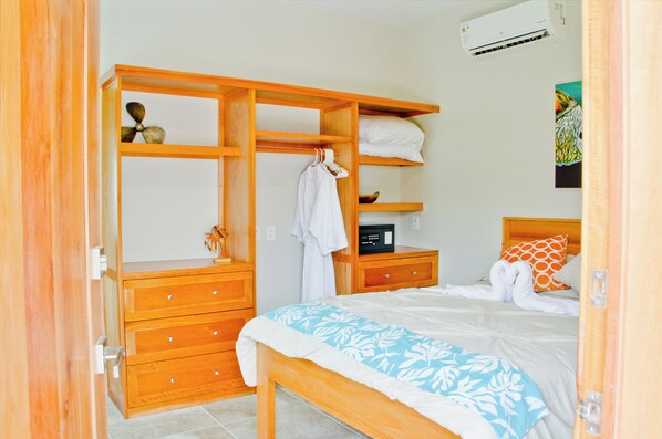 1 bedroom, in-room safe, WiFi, bed sheets