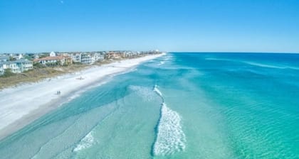 ENVÍE MSG PARA INFORMACIÓN SOBRE DESCUENTOS: IMPRESIONANTES VISTAS DE BCH DESDE EL CONDOMINIO MIN U EN LA PLAYA