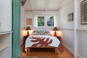 3 bedrooms, iron/ironing board, travel crib, WiFi