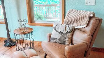 Smart TV, fireplace, DVD player, foosball