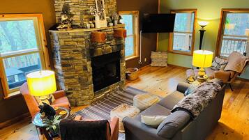 Smart TV, fireplace, DVD player, foosball