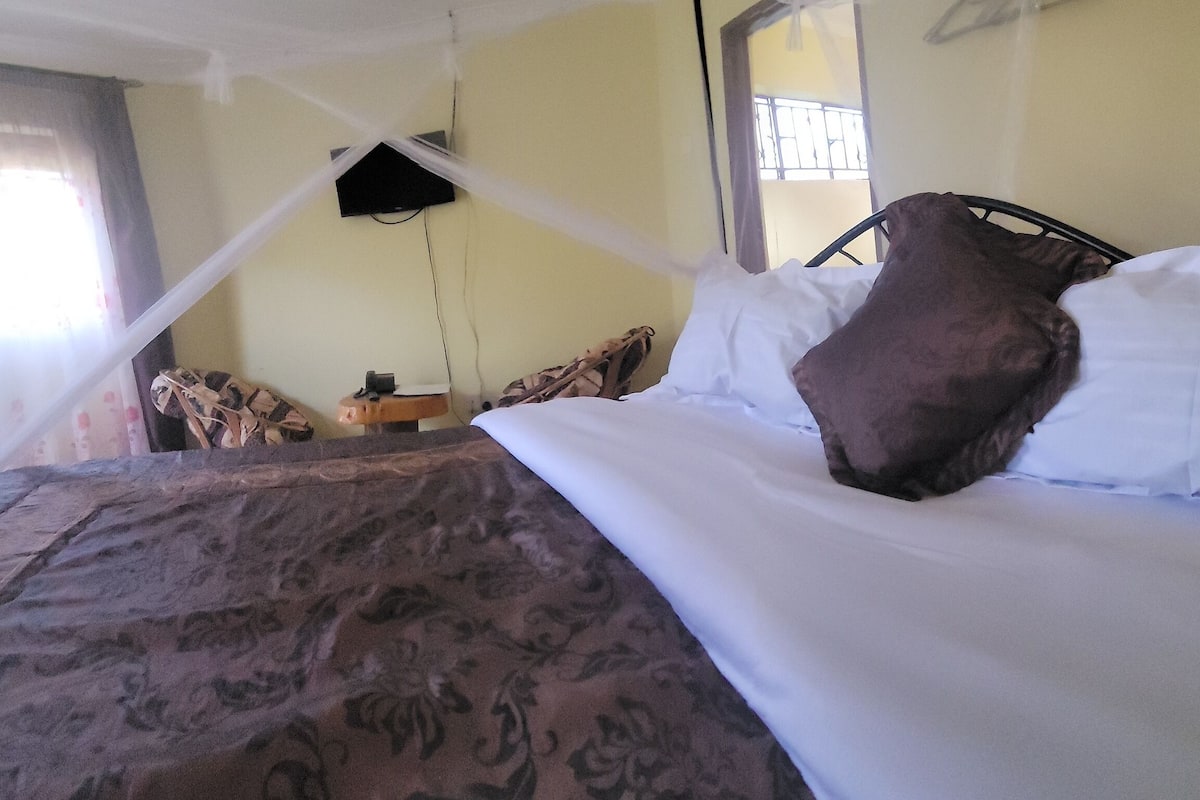 Standard Cottage, Garden View | Premium bedding, in-room safe, desk, bed sheets