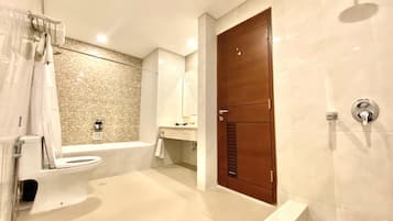 The 101 Suite | Bathroom | Free toiletries, hair dryer, slippers, towels
